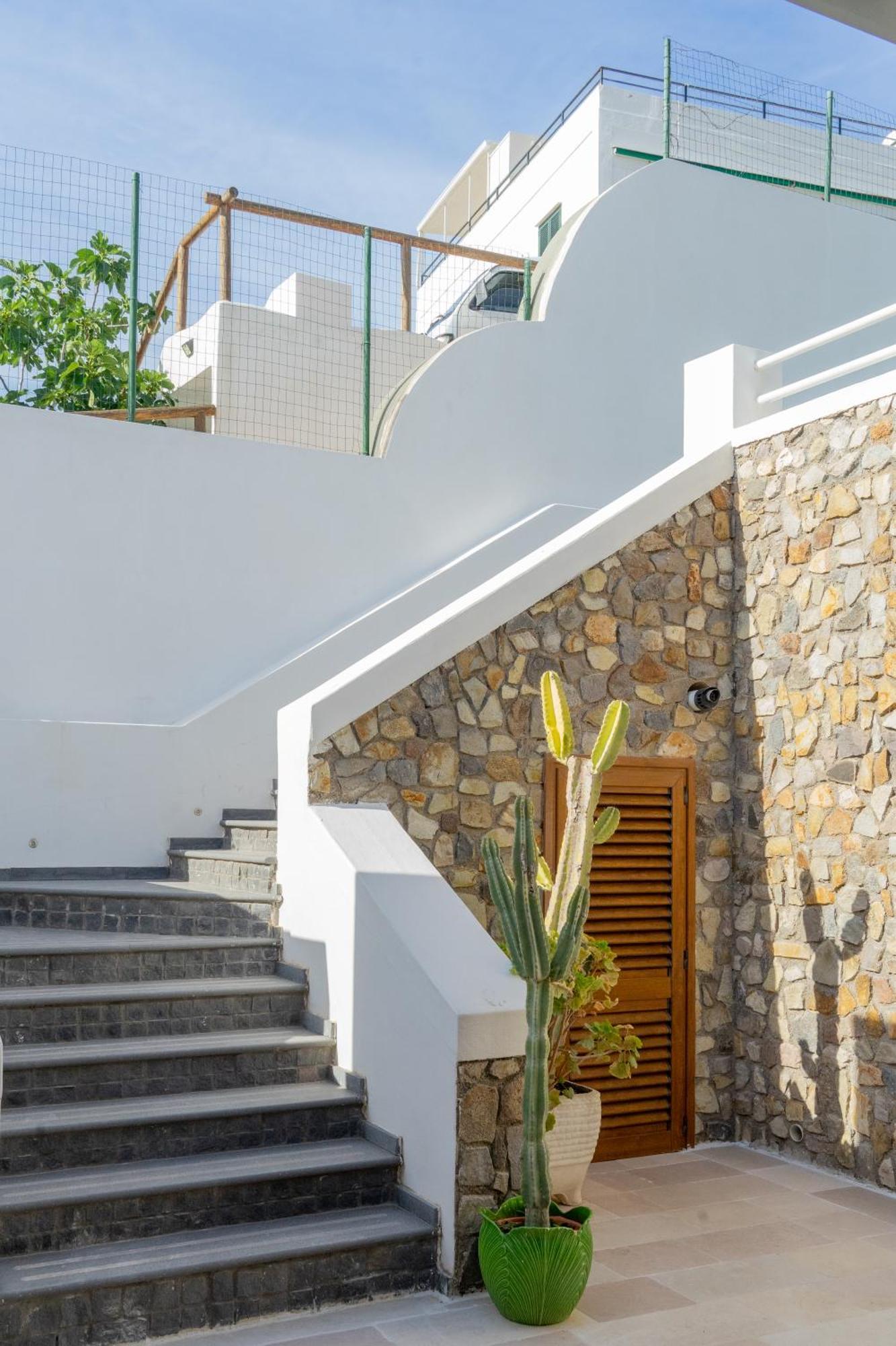 Villa Acacia 폰차 외부 사진