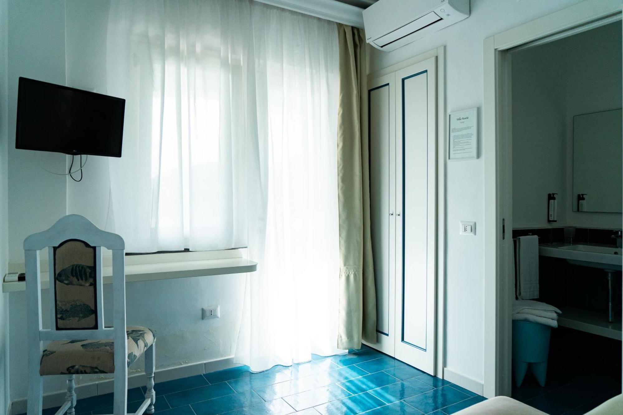 Villa Acacia 폰차 외부 사진