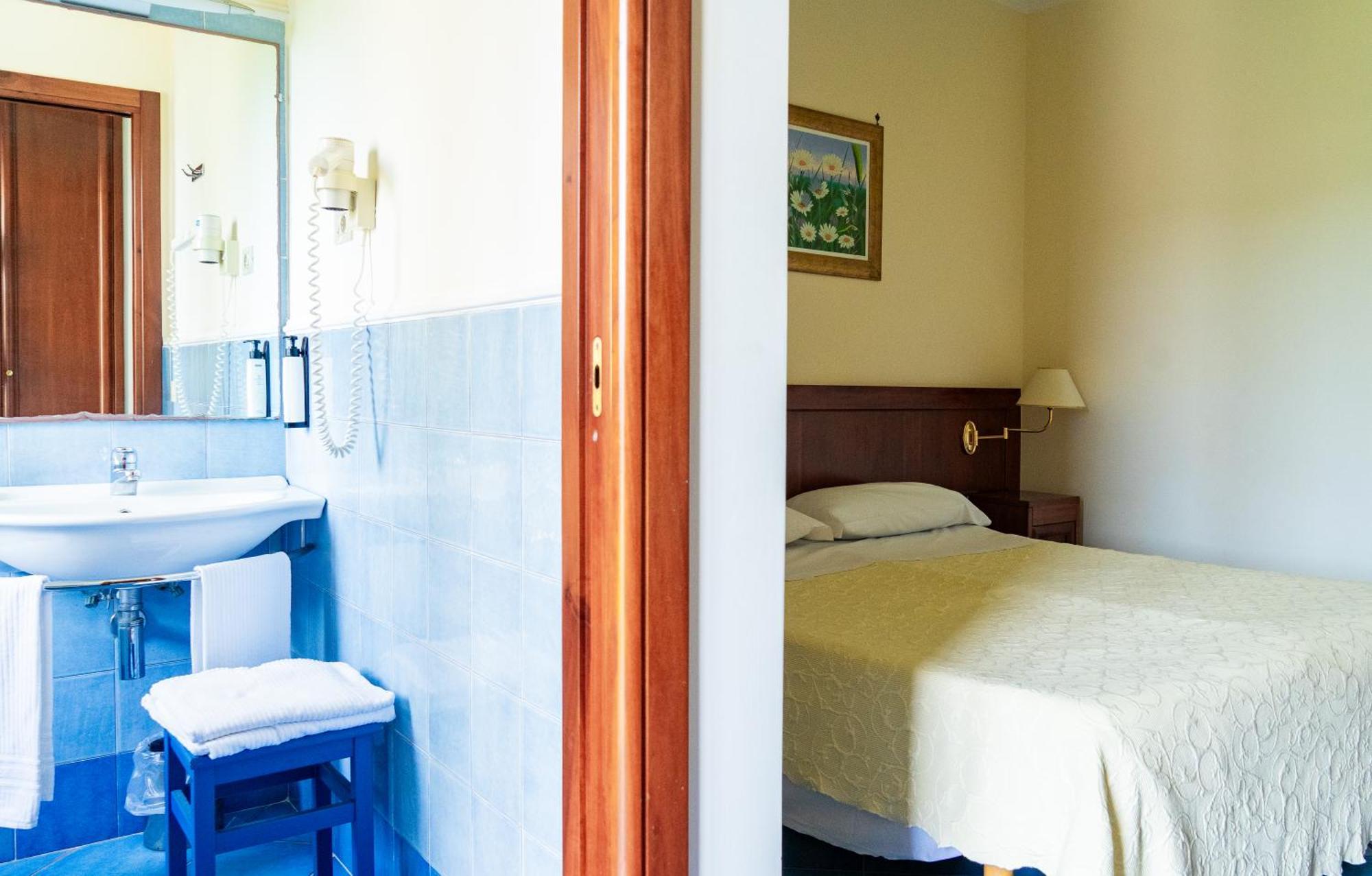 Villa Acacia 폰차 외부 사진