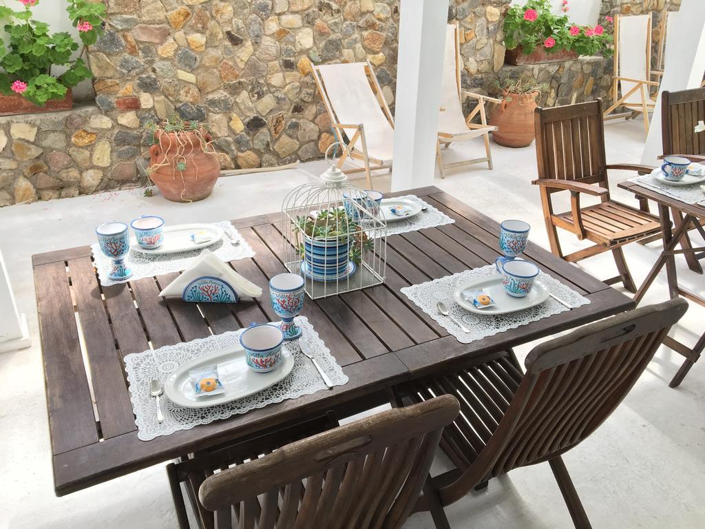 Villa Acacia 폰차 외부 사진