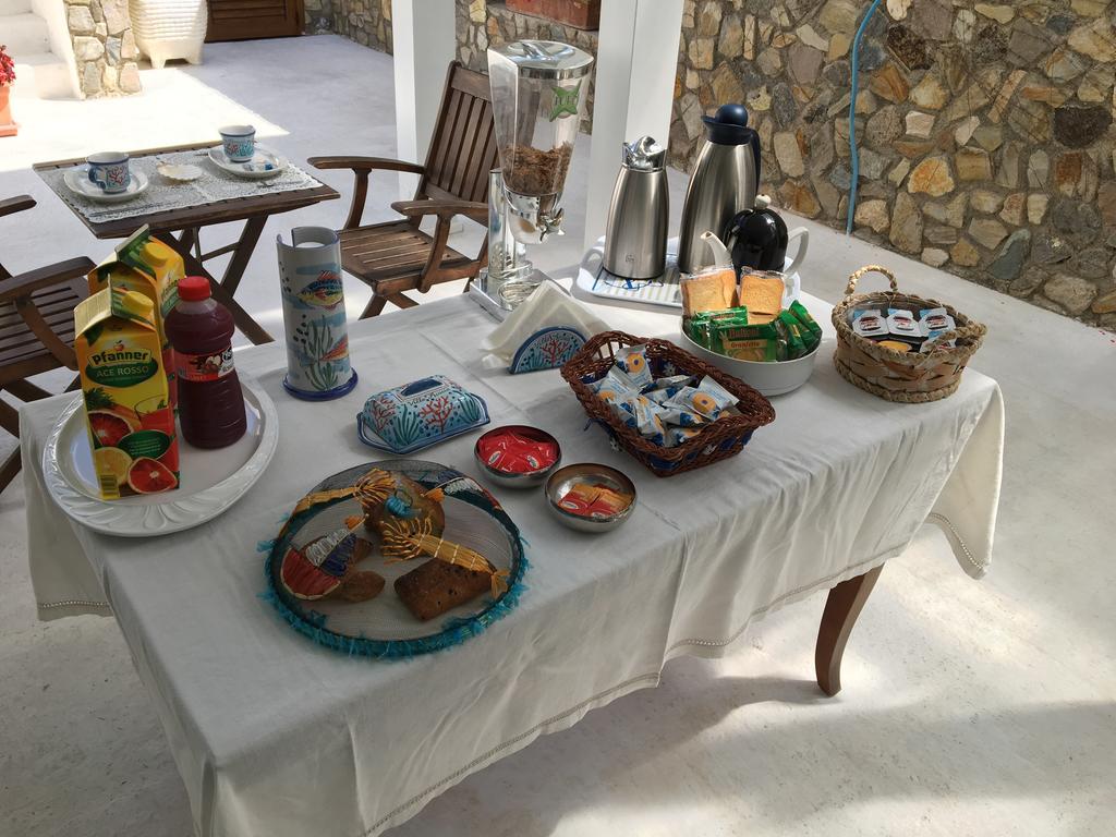 Villa Acacia 폰차 외부 사진
